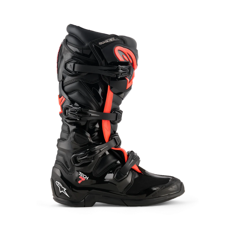 BOOTS TECH 10 SUPERVENTED BLACK